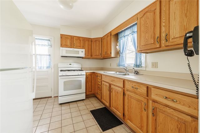 119 Arlidge Drive, Greece, NY 14616