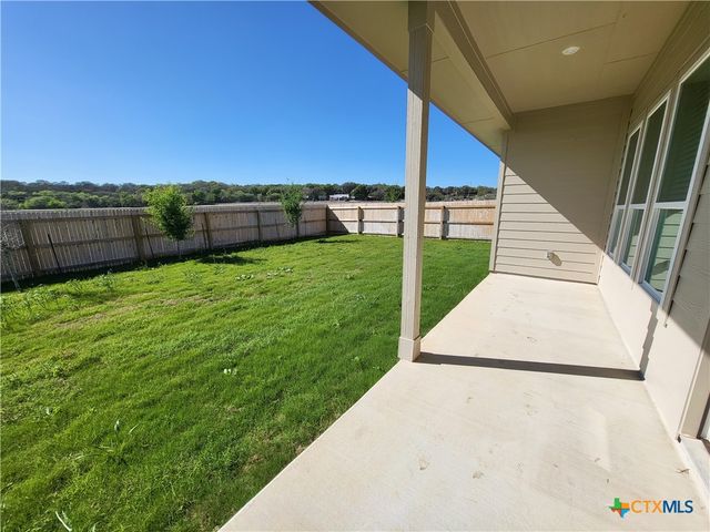 1233 Fox Wing Way, New Braunfels, TX 78132