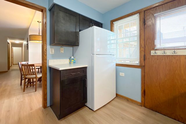 914 W St. James Street 1, Arlington Heights, IL 60005
