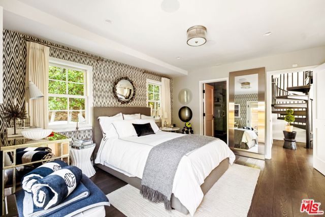 8289 Hollywood Boulevard, Los Angeles, CA 90069