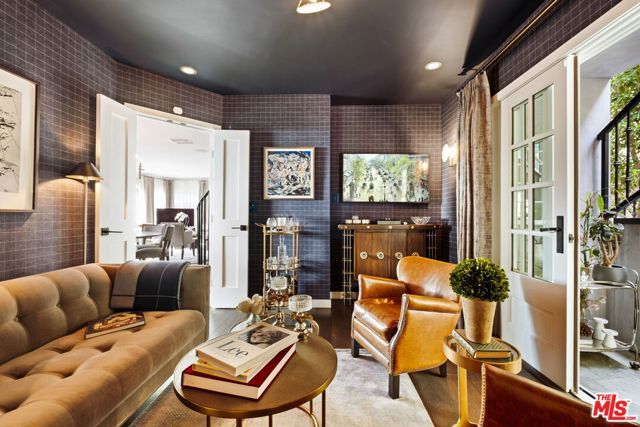 8289 Hollywood Boulevard, Los Angeles, CA 90069