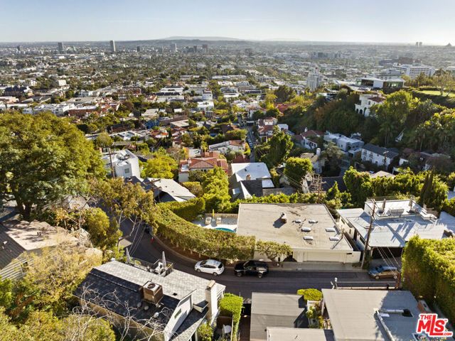 8289 Hollywood Boulevard, Los Angeles, CA 90069