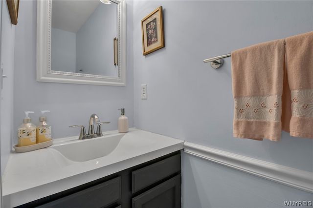 38 Shady Grove Drive, Amherst, NY 14051