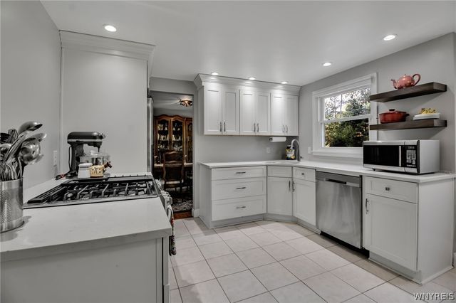 38 Shady Grove Drive, Amherst, NY 14051