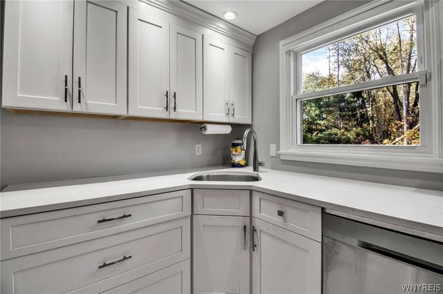 38 Shady Grove Drive, Amherst, NY 14051