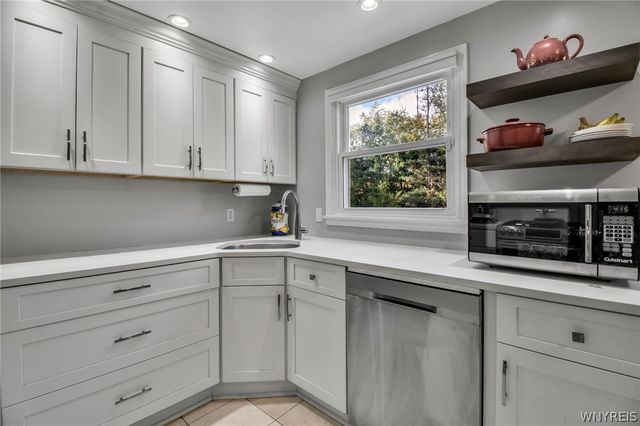 38 Shady Grove Drive, Amherst, NY 14051