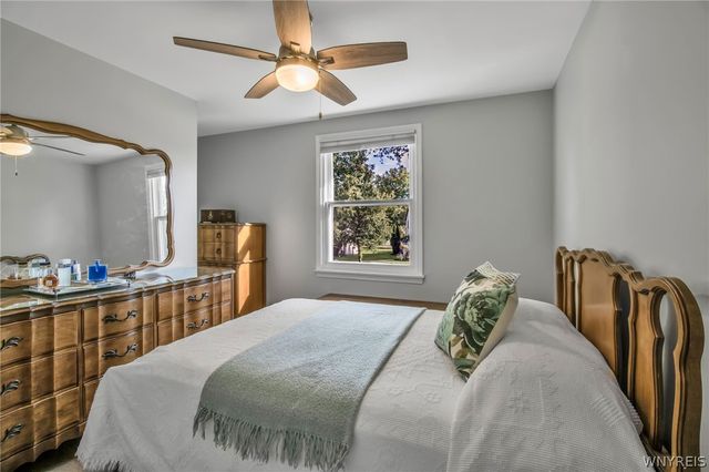 38 Shady Grove Drive, Amherst, NY 14051