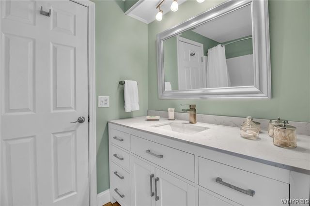 38 Shady Grove Drive, Amherst, NY 14051