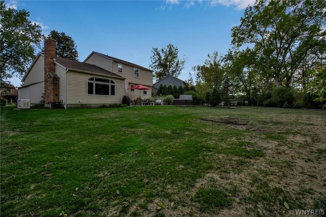 38 Shady Grove Drive, Amherst, NY 14051