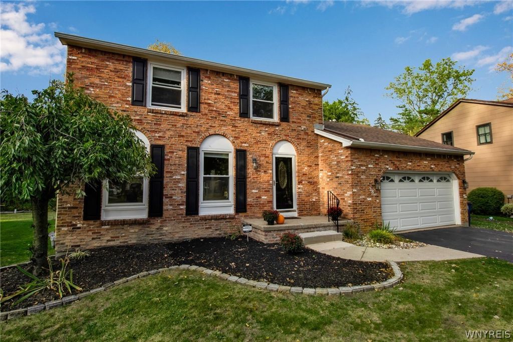 38 Shady Grove Drive, Amherst, NY 14051