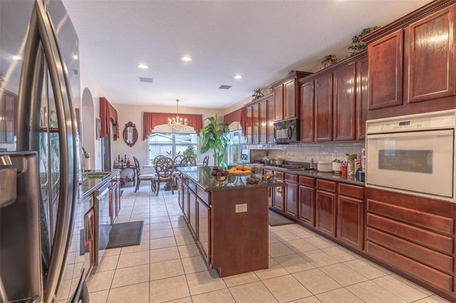 915 HICKORY FORK DRIVE, Seffner, FL 33584