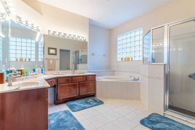 915 HICKORY FORK DRIVE, Seffner, FL 33584
