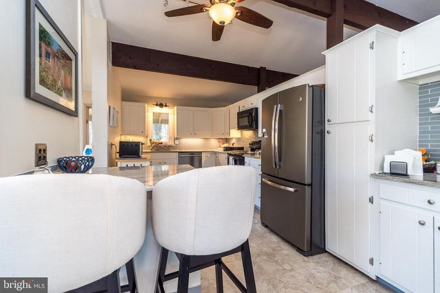 30 FORGE MOUNTAIN DR, Phoenixville, PA 19460