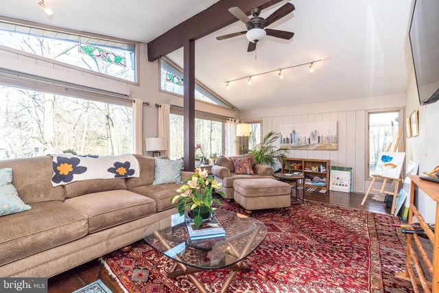 30 FORGE MOUNTAIN DR, Phoenixville, PA 19460