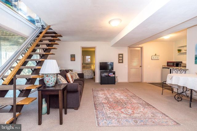 30 FORGE MOUNTAIN DR, Phoenixville, PA 19460