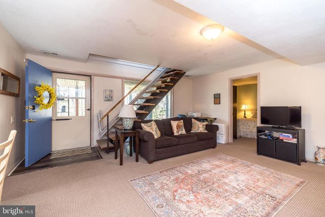 30 FORGE MOUNTAIN DR, Phoenixville, PA 19460