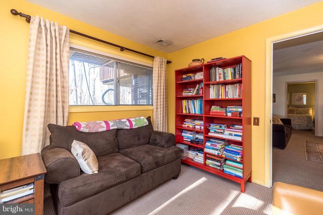 30 FORGE MOUNTAIN DR, Phoenixville, PA 19460