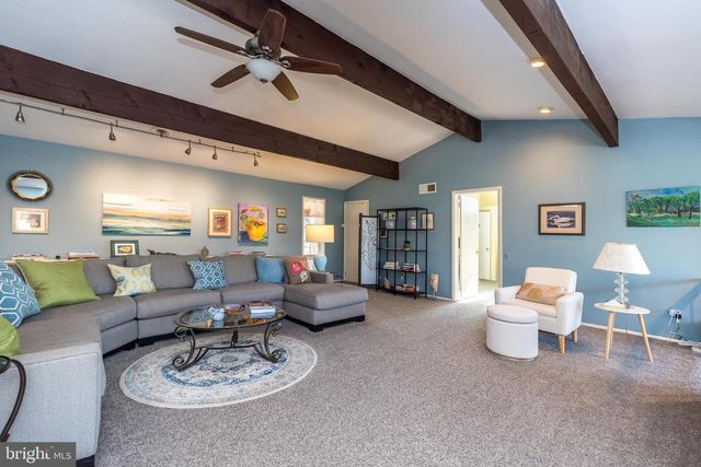 30 FORGE MOUNTAIN DR, Phoenixville, PA 19460