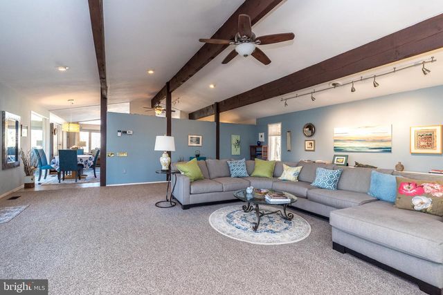 30 FORGE MOUNTAIN DR, Phoenixville, PA 19460