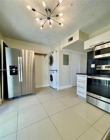 562 NW 82nd Pl 314, Miami, FL 33126