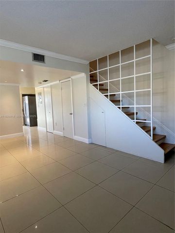 562 NW 82nd Pl 314, Miami, FL 33126