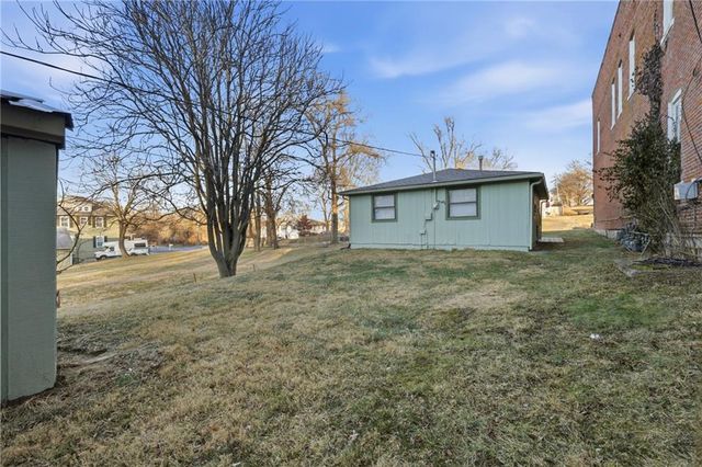 1416 5th Avenue, Leavenworth, KS 66048