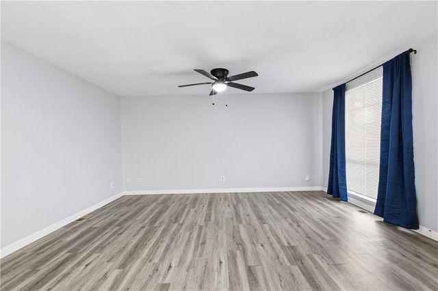 1416 5th Avenue, Leavenworth, KS 66048