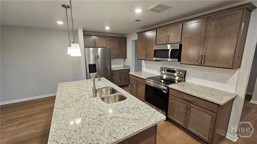 Image 3 of property listing at 104 Hasty Point Road, Savannah, GA 31407