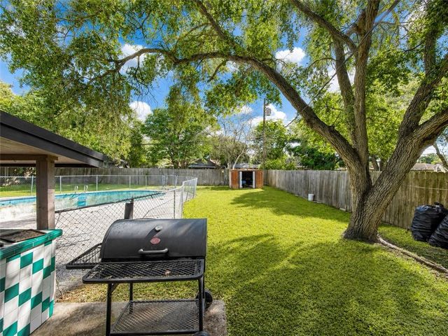 10741 Larkwood St, Corpus Christi, TX 78410