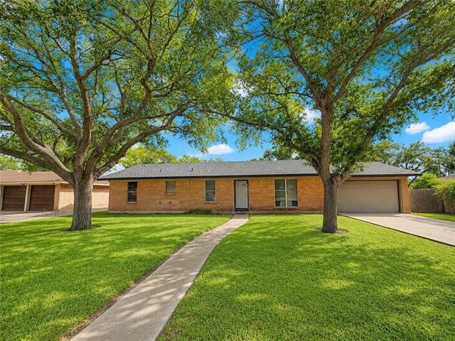 10741 Larkwood St, Corpus Christi, TX 78410