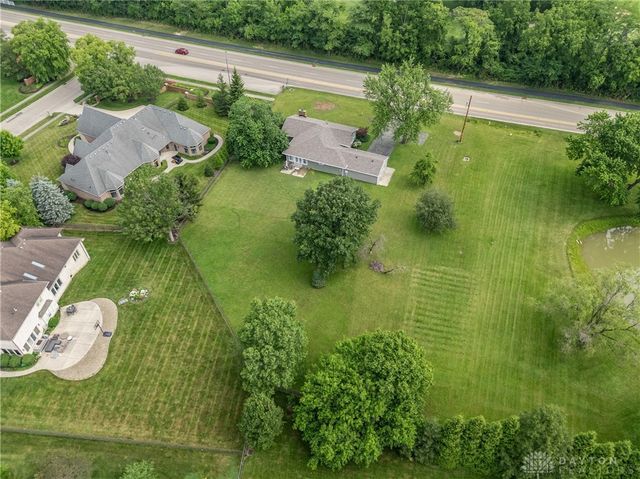 1198 W Social Row Road, Dayton, OH 45458