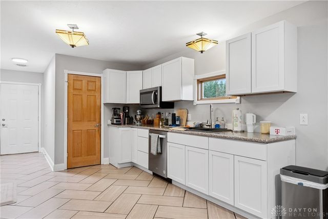 1198 W Social Row Road, Dayton, OH 45458