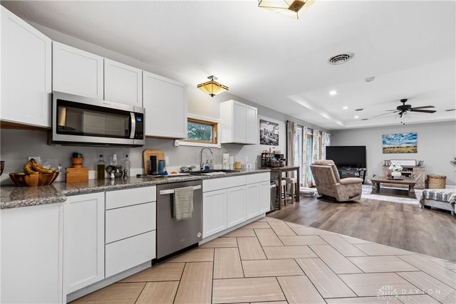 1198 W Social Row Road, Dayton, OH 45458