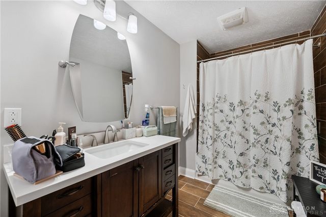 1198 W Social Row Road, Dayton, OH 45458