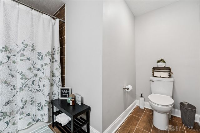 1198 W Social Row Road, Dayton, OH 45458