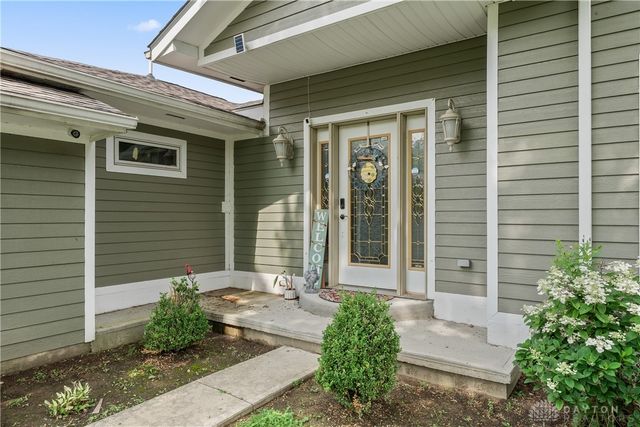 1198 W Social Row Road, Dayton, OH 45458