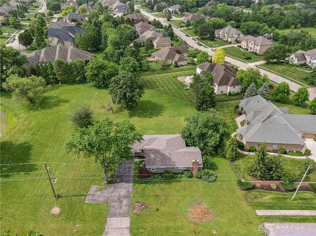 1198 W Social Row Road, Dayton, OH 45458