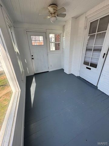 1522 E 5th Street, Washington, MO 63090