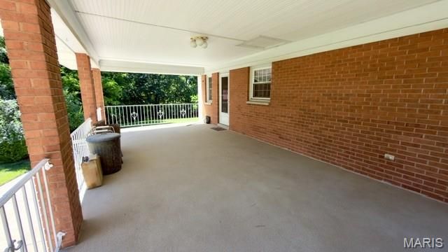 9817 Kimker Lane, Sunset Hills, MO 63127