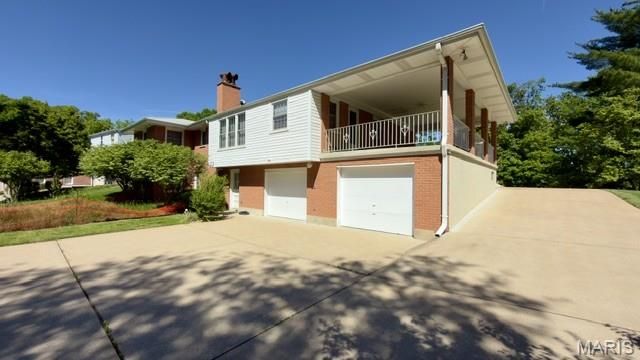 9817 Kimker Lane, Sunset Hills, MO 63127