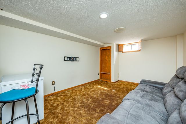 503 E Virginia Avenue, Des Moines, IA 50315