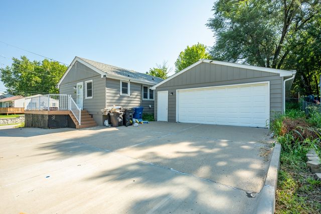503 E Virginia Avenue, Des Moines, IA 50315