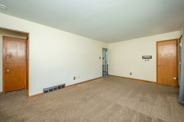 503 E Virginia Avenue, Des Moines, IA 50315