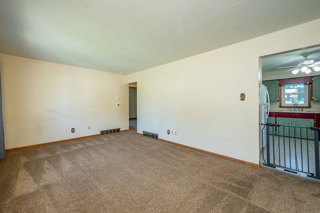 503 E Virginia Avenue, Des Moines, IA 50315