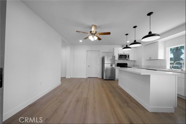 1438 N Summit Avenue, Pasadena, CA 91103