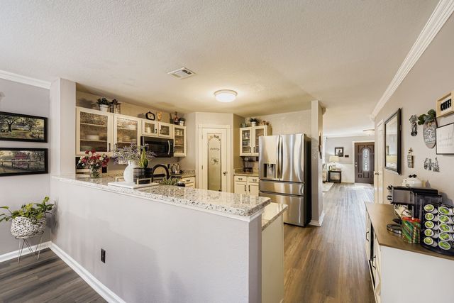 5121 Meridian Lane, Fort Worth, TX 76244