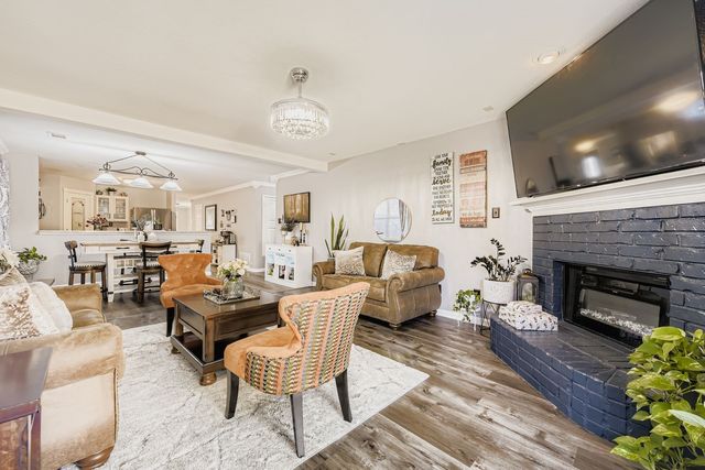 5121 Meridian Lane, Fort Worth, TX 76244