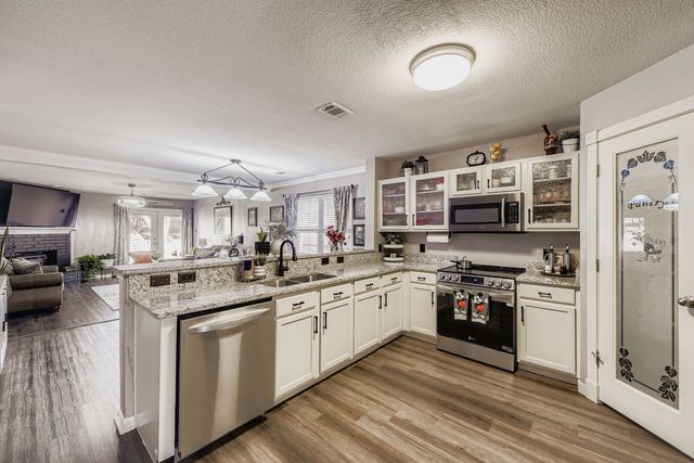 5121 Meridian Lane, Fort Worth, TX 76244