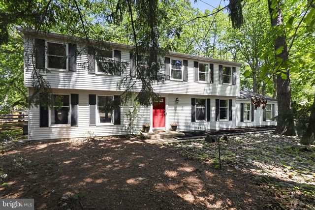566 FAIRVIEW RD, Medford, NJ 08055