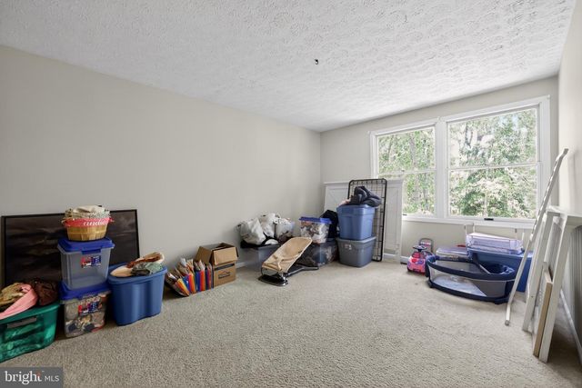 566 FAIRVIEW RD, Medford, NJ 08055